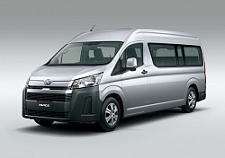 เหมารถตู้ VIP toyota commuter